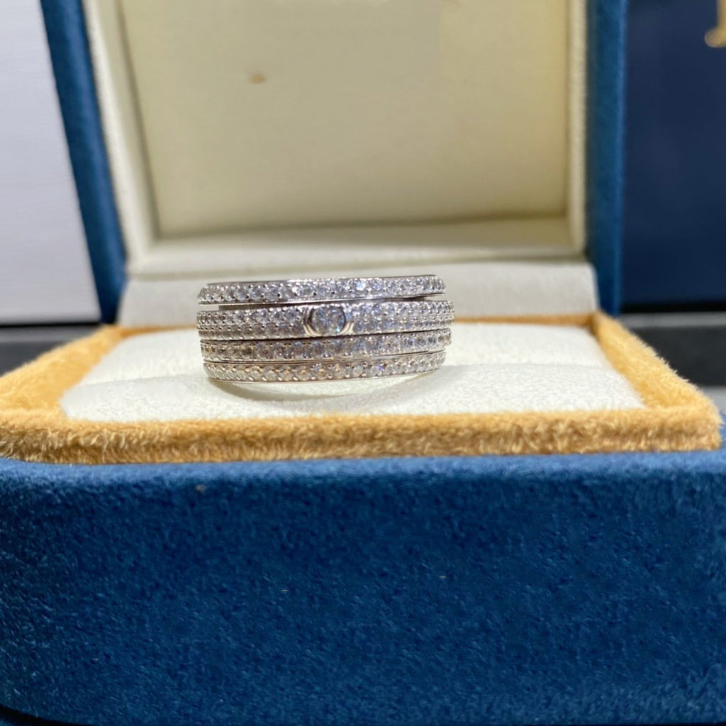 PIAGET POSSEISSION DIAMOND PAVED RING