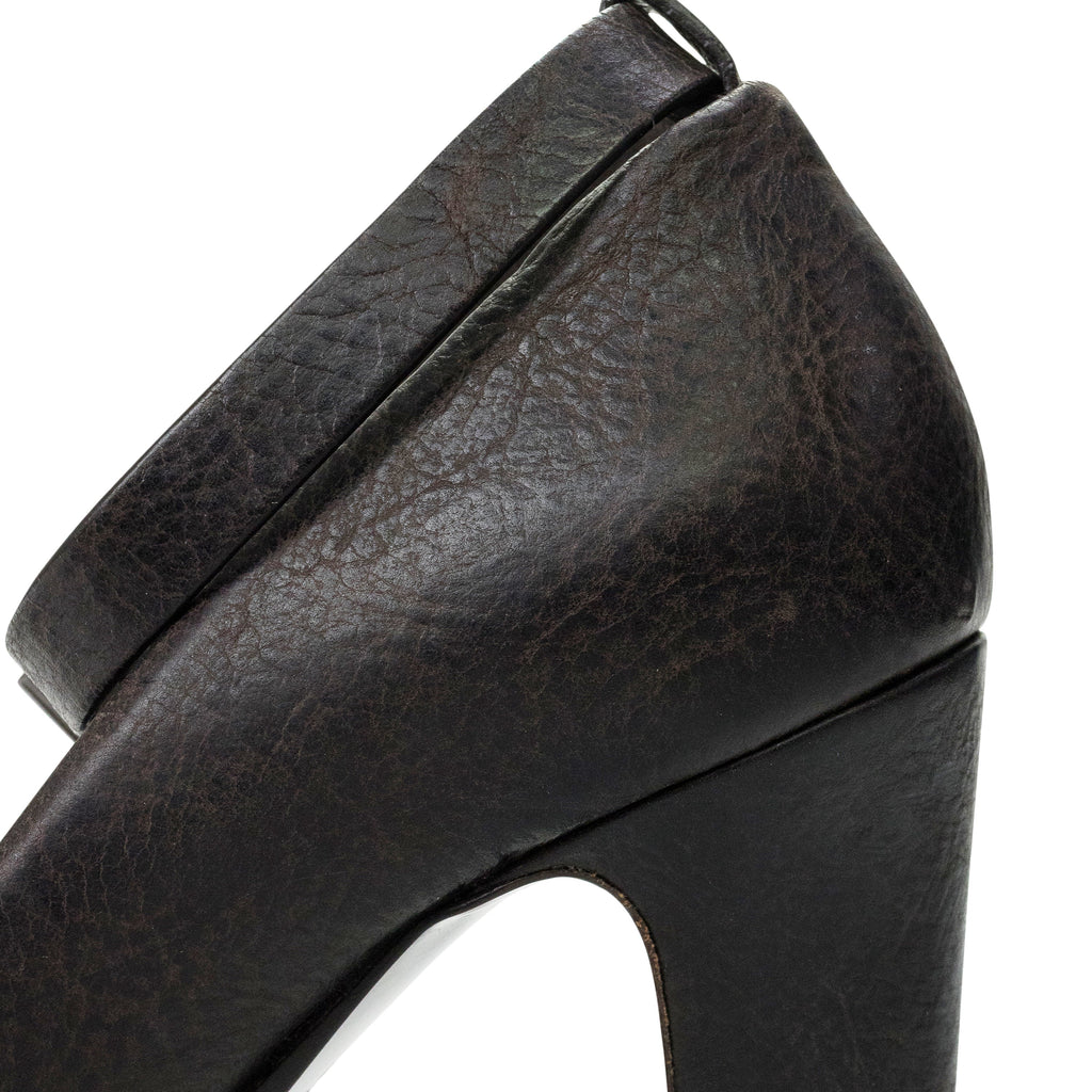 BROWN ANKLE STRAP HEELS